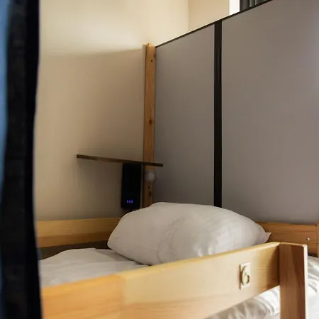 Fivehostel Albergue *